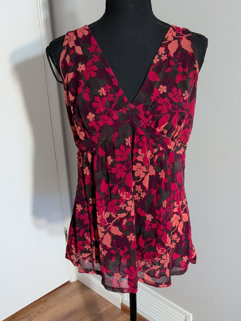 Floral V-Neck Sleeveless Tank Top - Red/Pink LG